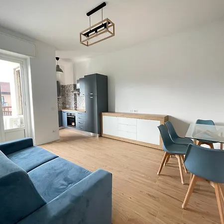 Strambhouse * Milán